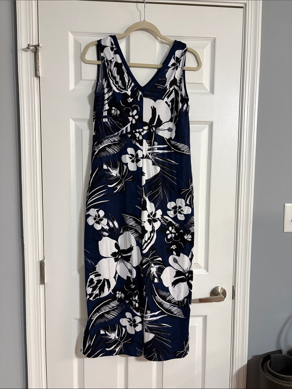Cuddl Duds Navy & White Floral V-Neck Jumpsuit